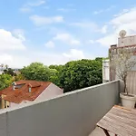 Spacious Bright Ap - No Elevator Apartment Porto