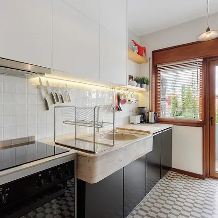 Spacious Bright Ap - No Elevator Porto