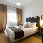 Spacious Bright Ap - No Elevator Oporto