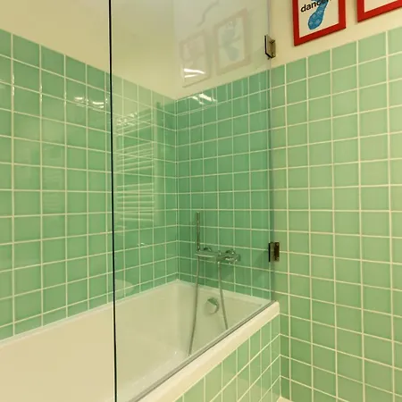 Spacious And Bright I - 4 Floor No Elevator Apartamento