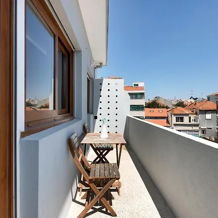 Spacious And Bright I - 4 Floor No Elevator * Porto