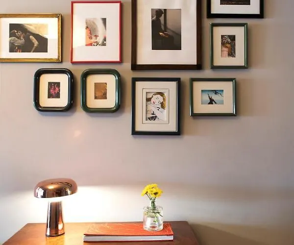 Spacious Bright Ap - No Elevator *